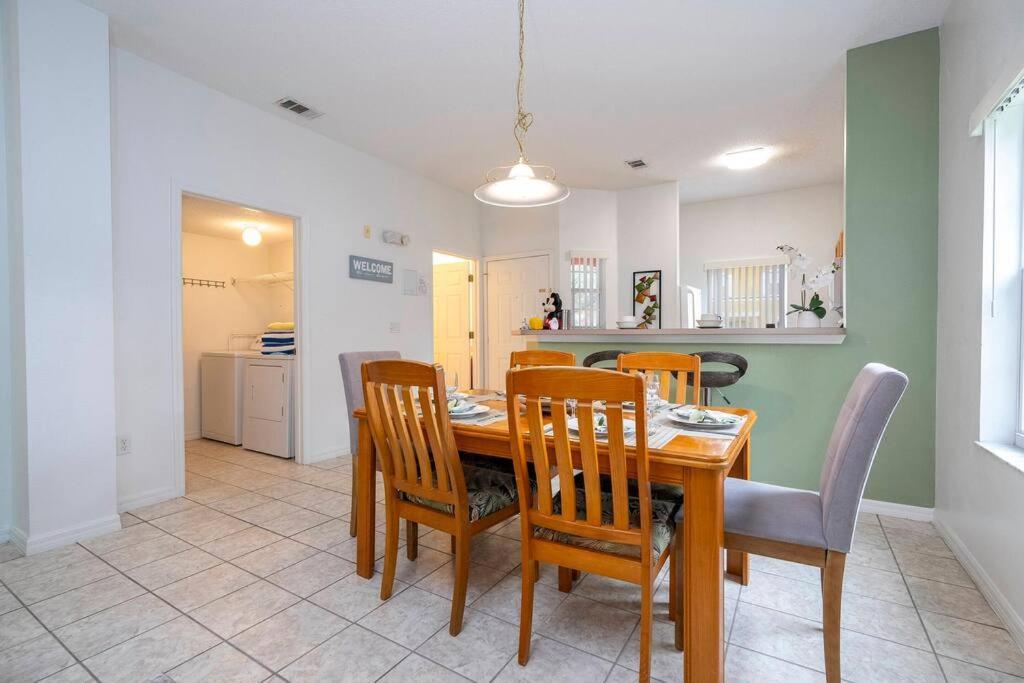 Cozy 3bed Townhome 8 Miles From 1123 Kissimmee