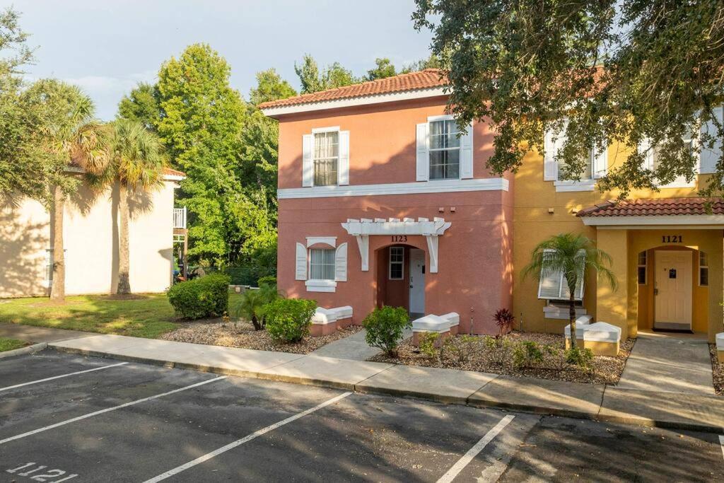Cozy 3bed Townhome 8 Miles From 1123 Hébergement de vacances *