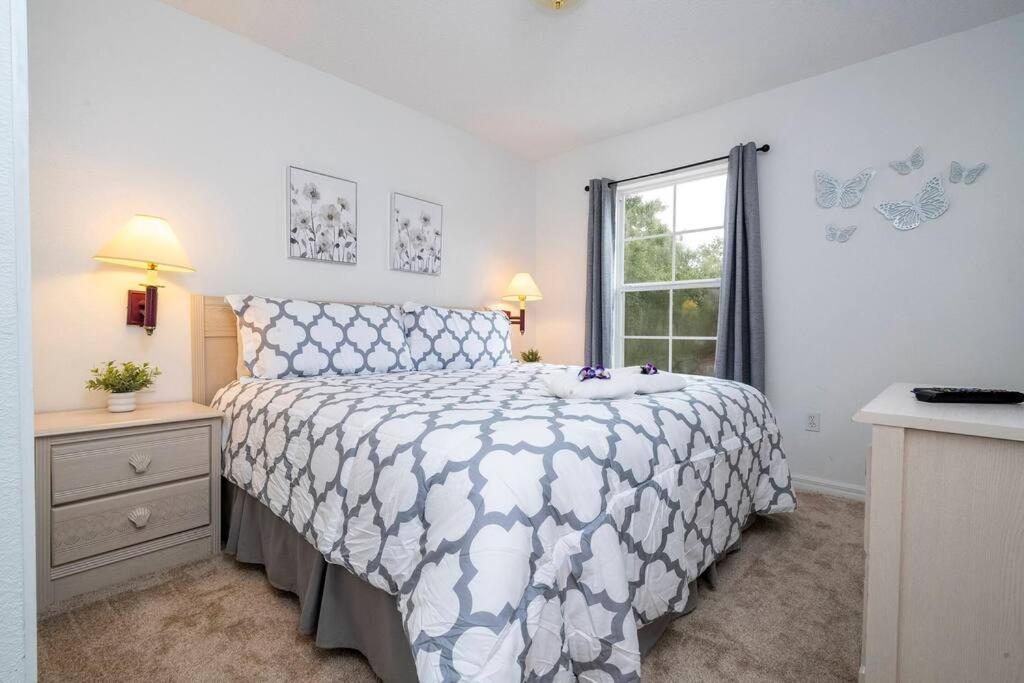 Cozy 3bed Townhome 8 Miles From 1123 Hébergement de vacances *